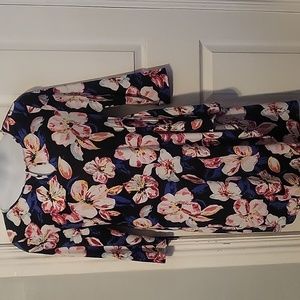 NWT Harlow & Rose Floral Keyhole Faux Wrap Pullover Dress